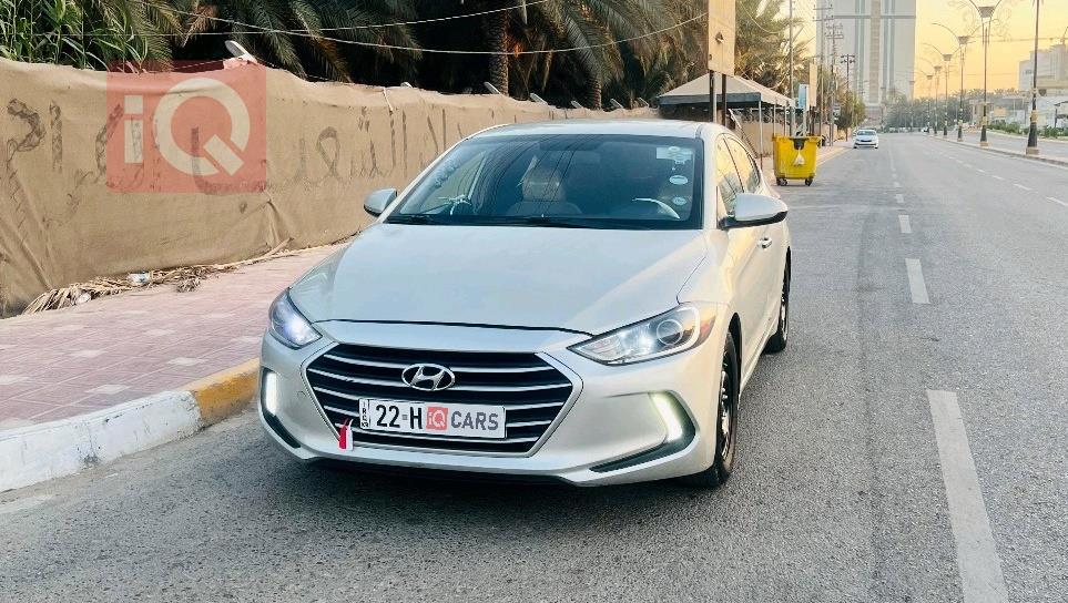 هیۆندای ئەلەنترا